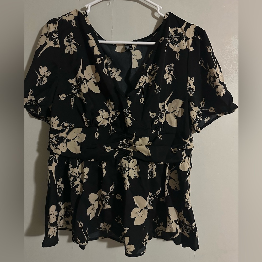 SHEIN Black and Cream Floral Blouse